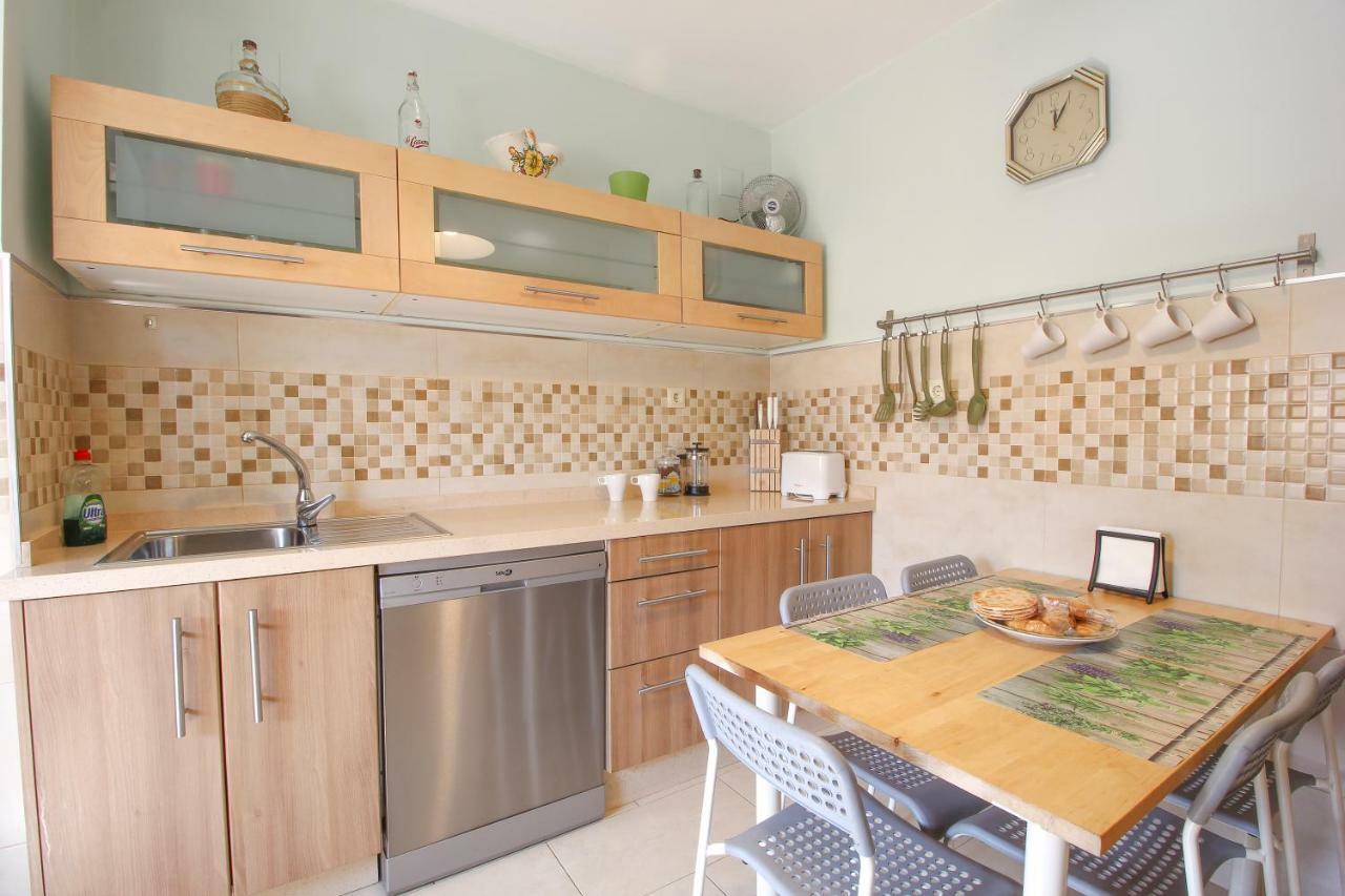 El Apartamento De Trini Sevilla Exteriör bild