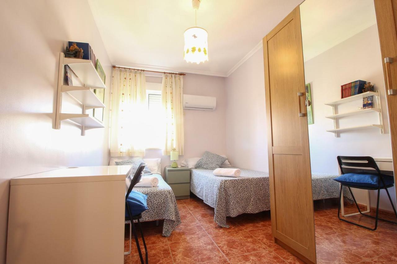 El Apartamento De Trini Sevilla Exteriör bild